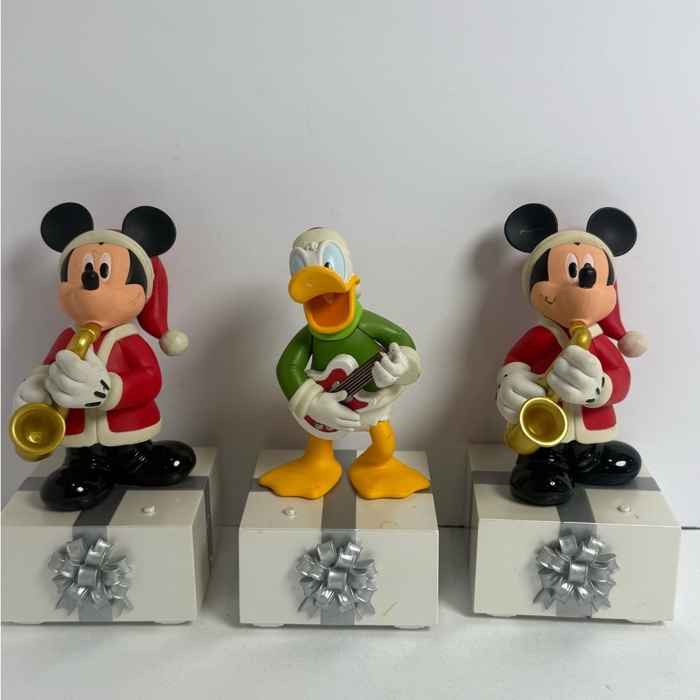 Lot Of 3 Hallmark Disney Mickey’s Wireless Mickey Mouse Donald Duck NOT WORKING - Picture 1 of 9